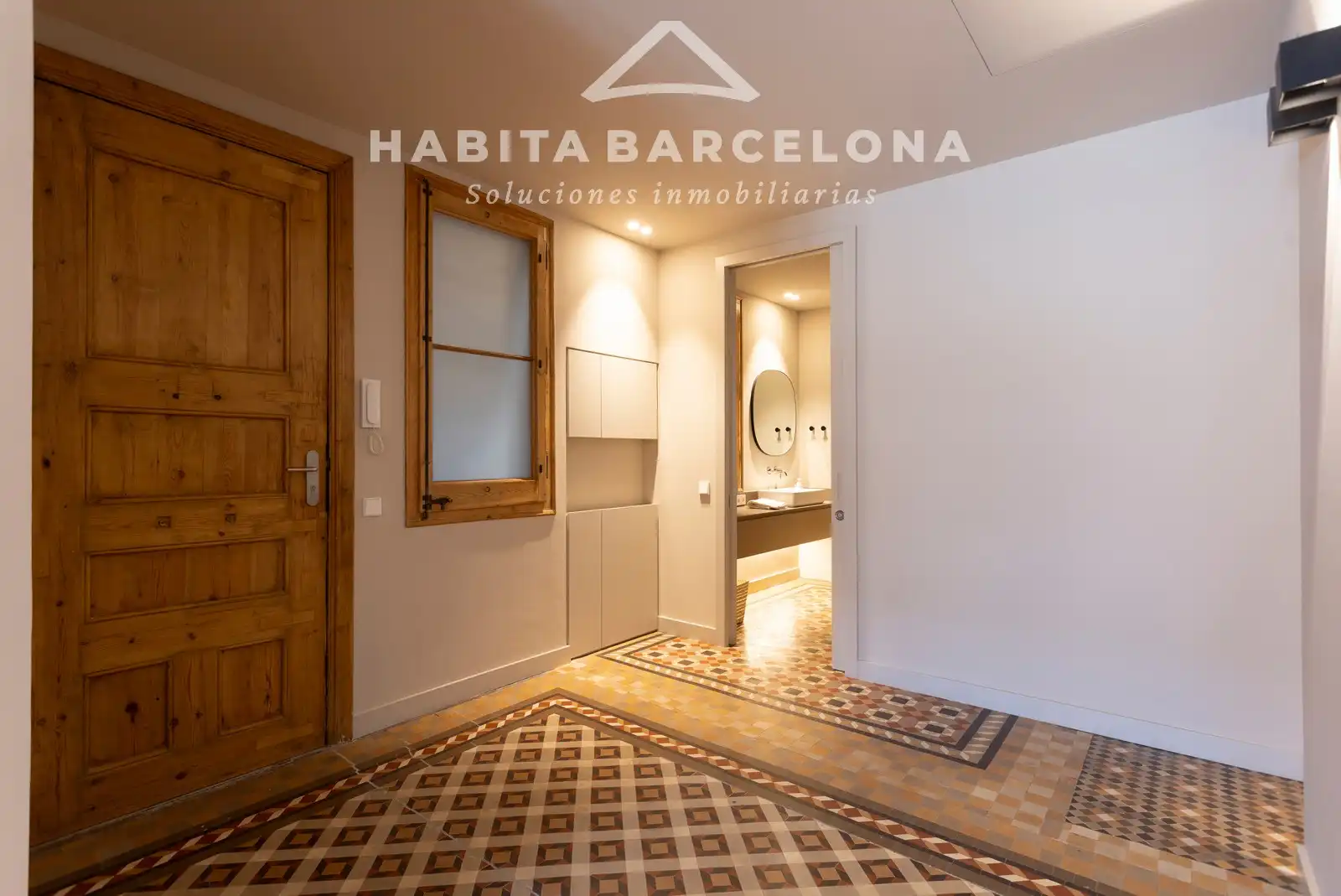 Wohnung zur Miete in Barcelona mit Klimaanlage, Heizung und Parkett