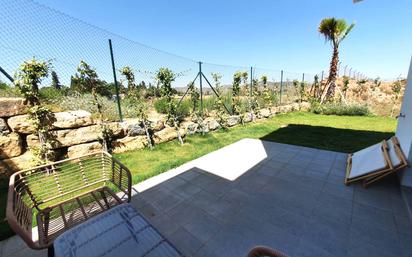 Jardí de Casa adosada en venda en Alhaurín de la Torre amb Aire condicionat, Calefacció i Jardí privat