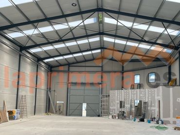 Nave industrial en alquiler en Carrer Coeters 52