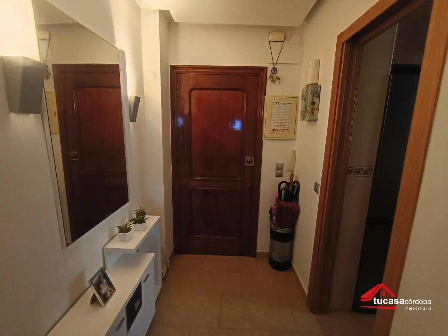 Flat for sale in Córdoba  with Air Conditioner, Terrace and Furnished