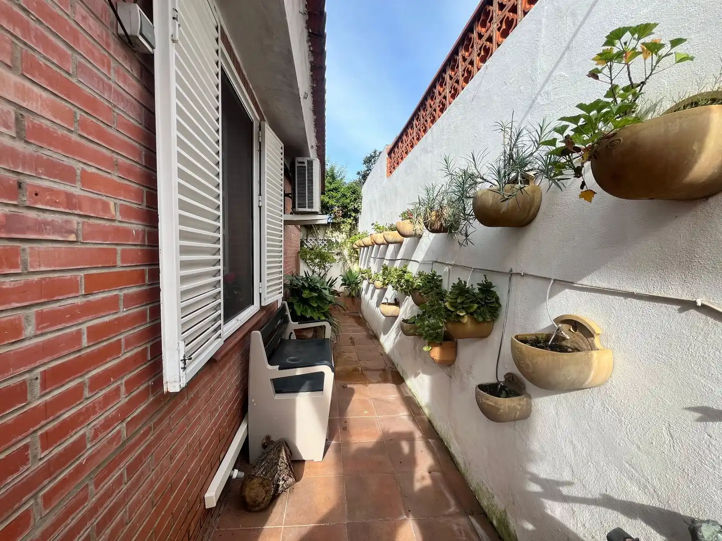 Balcony of Houses for sale in Sevilla  with Air Conditioner, Heating and Private garden