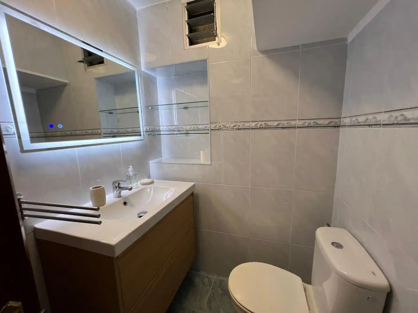 Flat for rent in Conde del Real Agrado, Barrio del Centro
