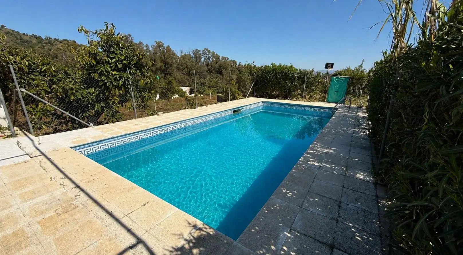 Casa rústica amb piscina en venda a Calle CORTIJO BENITEZ