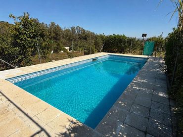 Maison rustique avec piscine à vendre à Calle CORTIJO BENITEZ