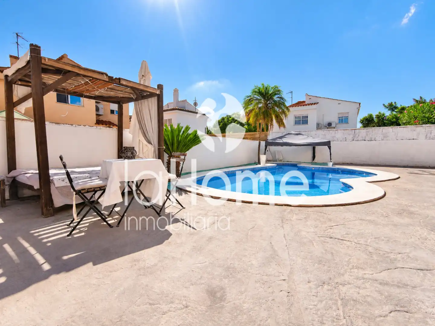 Villa avec piscine à vendre à Riba-roja de Túria