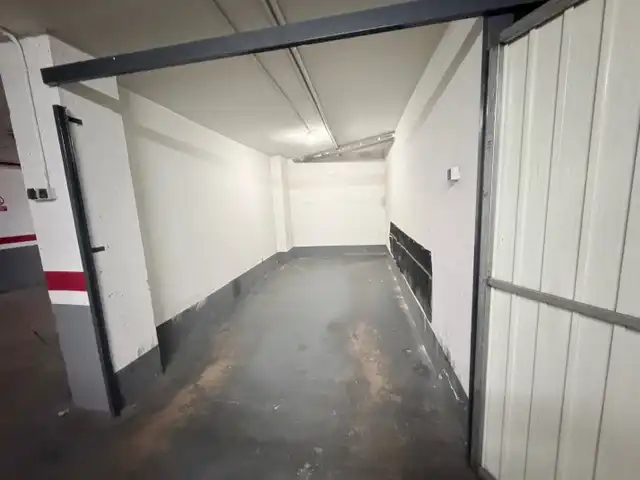 Individuel avec ascenseur à louer à Calle Sagunto, imagen 4