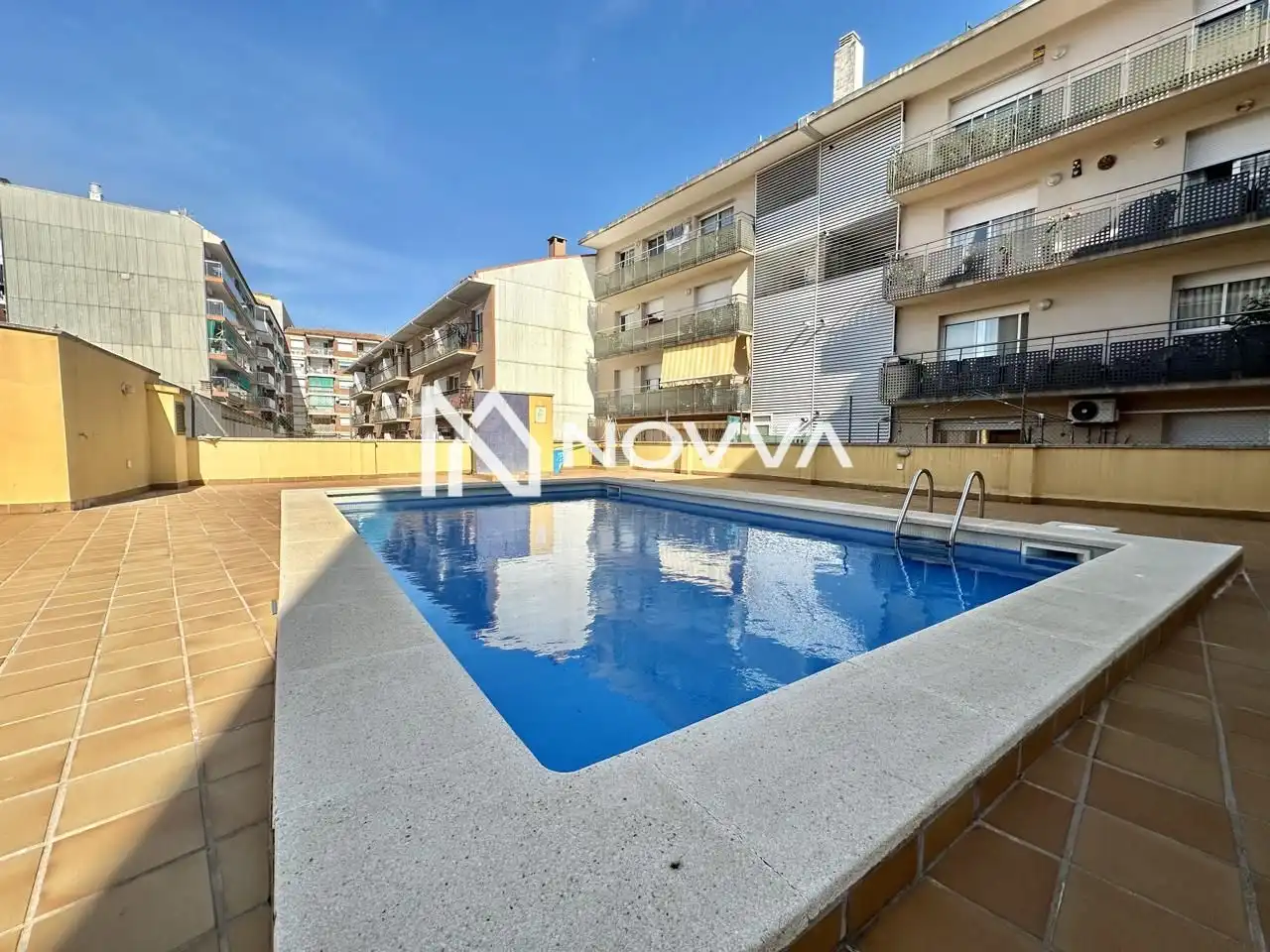 Appartamento con piscina in vendita a Poblenou, imagen 38