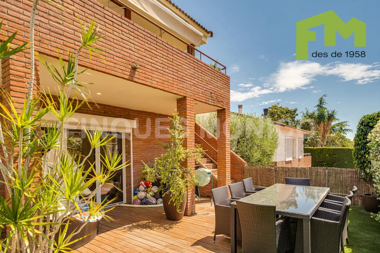 Terraza de Casa o chalet en venta en El Masnou con Aire acondicionado, Calefacción y Jardín privado