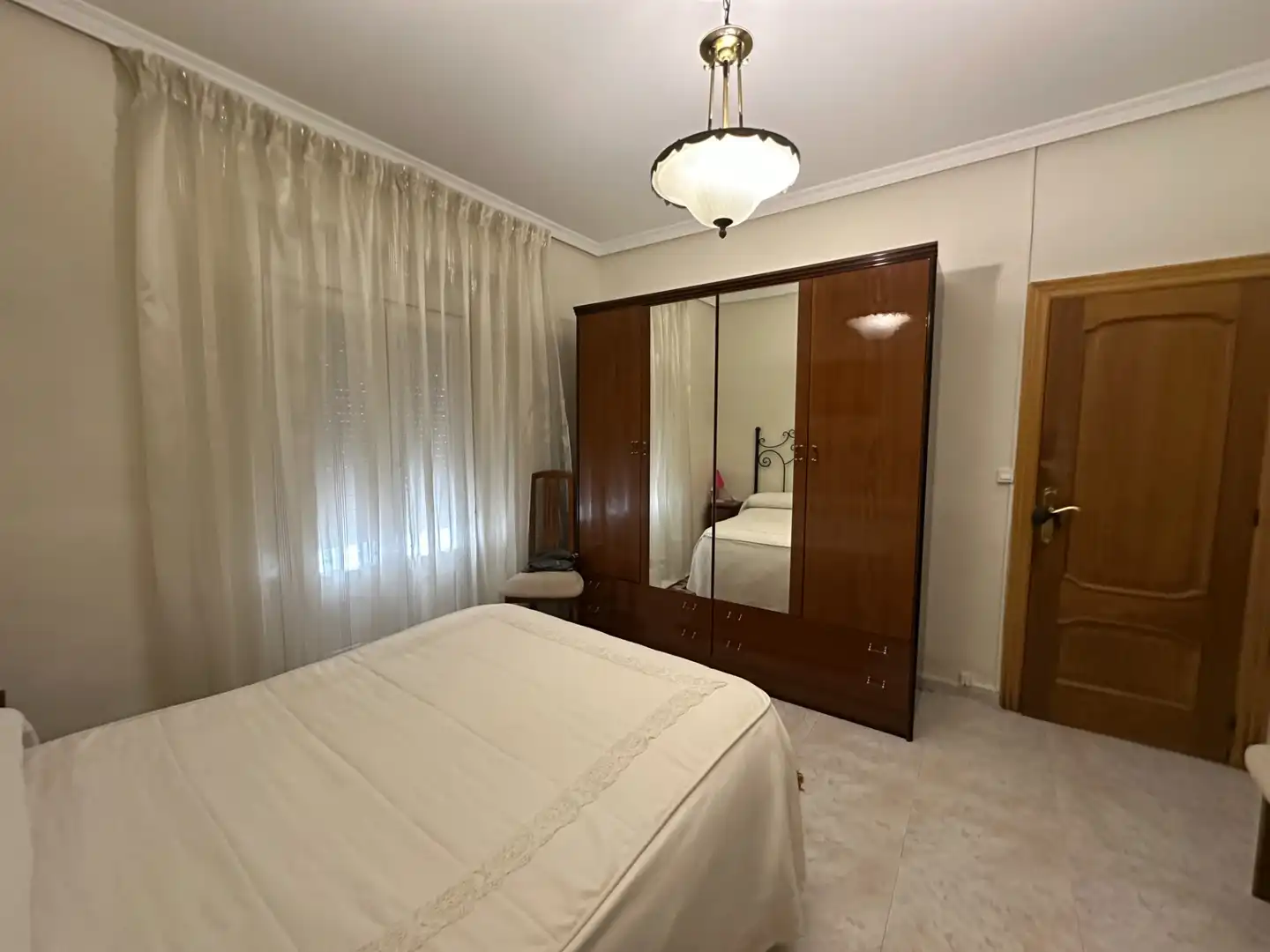 Bedroom of Houses for sale in Úbeda  with Air Conditioner, Terrace and Swimming Pool