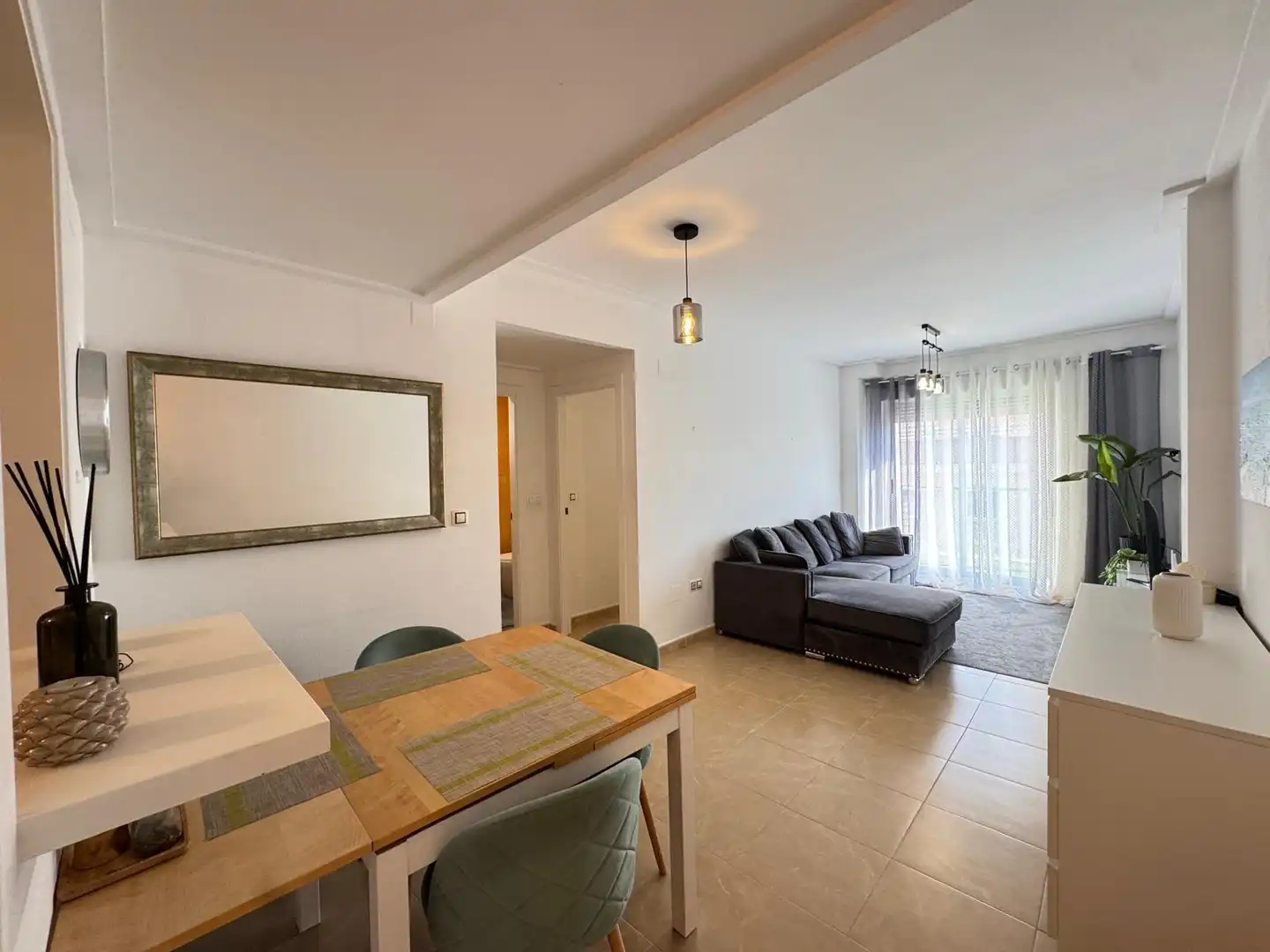 Apartamento con terraza en venta en Calle de campoamor, imagen 2