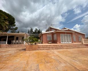 Vista exterior de Casa o xalet en venda en Benidorm amb Aire condicionat, Terrassa i Piscina