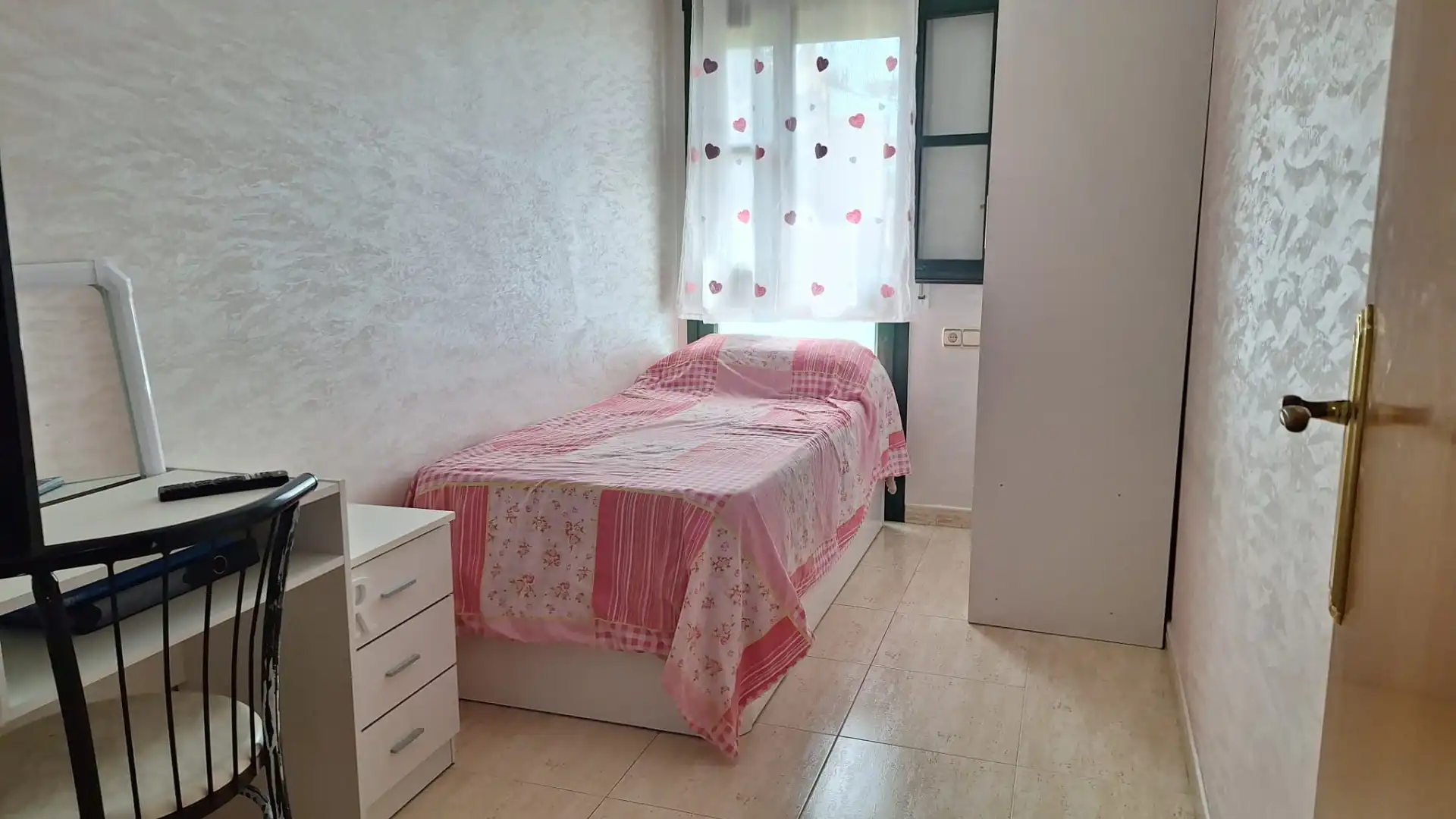 Dormitori de Pis en venda en Torredembarra amb Aire condicionat, Calefacció i Terrassa