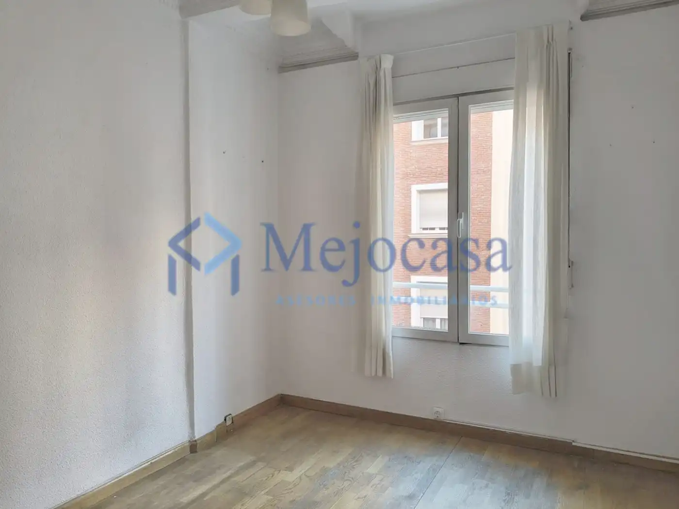 Bedroom of Flat for sale in Chamberí