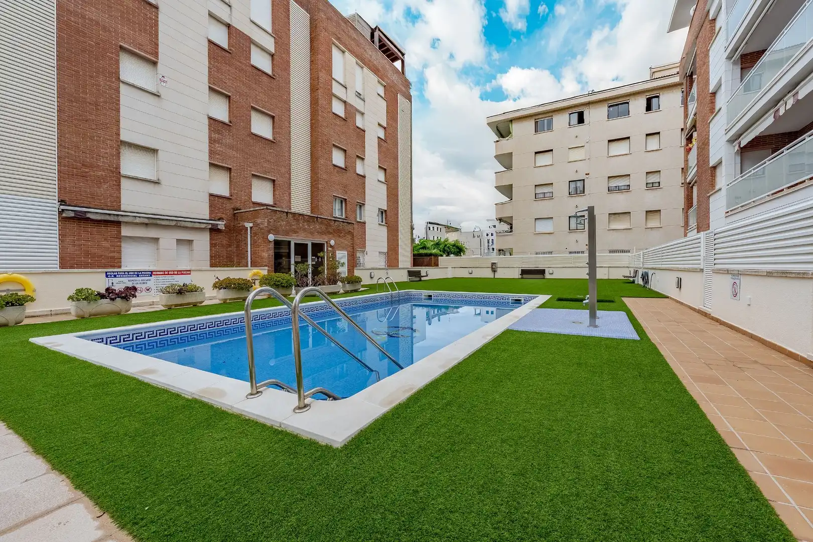 Swimming pool of Flat for sale in Calafell  with Air Conditioner, Heating and Terrace