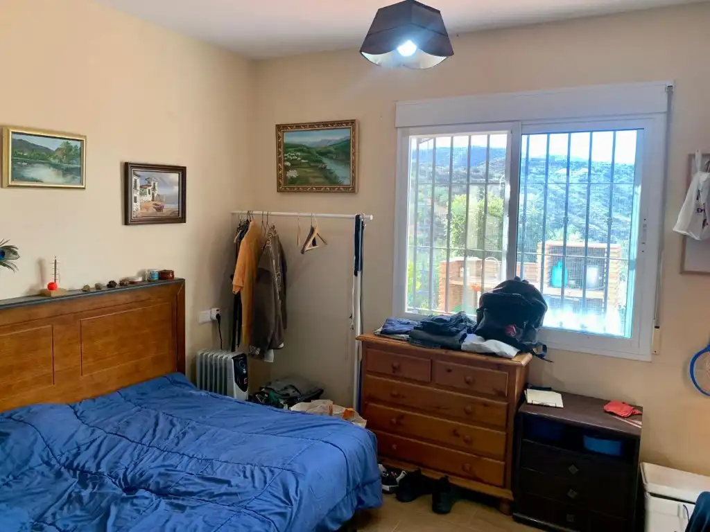 Dormitori de Casa o xalet en venda en Viñuela amb Aire condicionat, Jardí privat i Terrassa