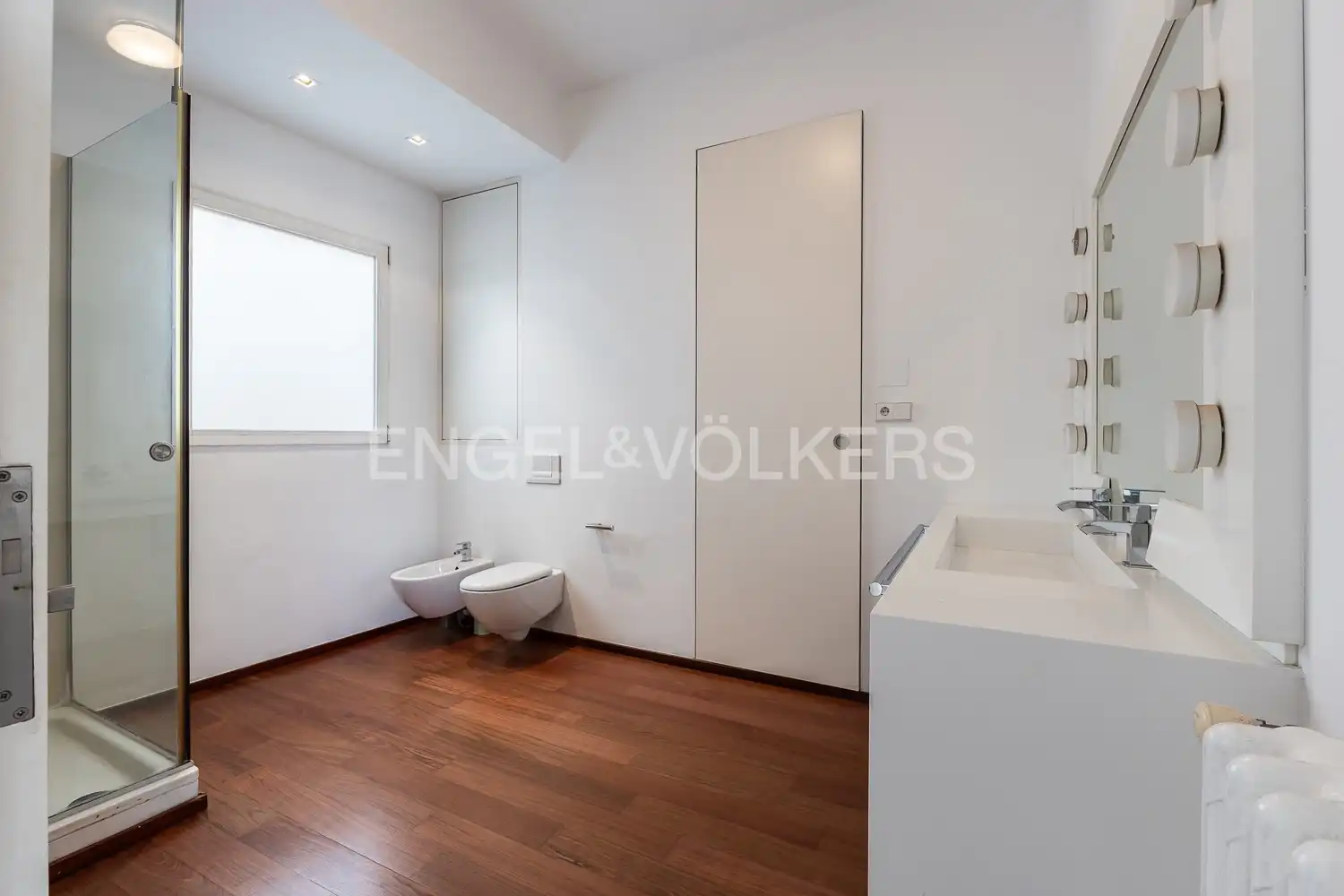 Baño de Ático en venta en Valencia con Aire acondicionado, Calefacción y Parquet