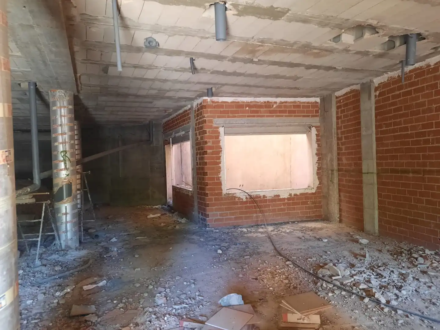 Edificio en venta en Villalgordo del Júcar