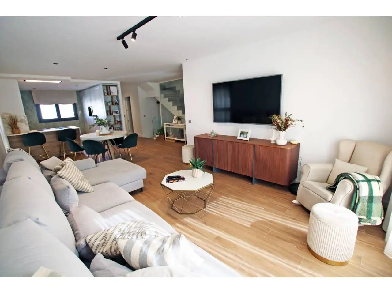 Living room of Detached homes for sale in Guadalajara  with Heating, Private garden and Swimming Pool
