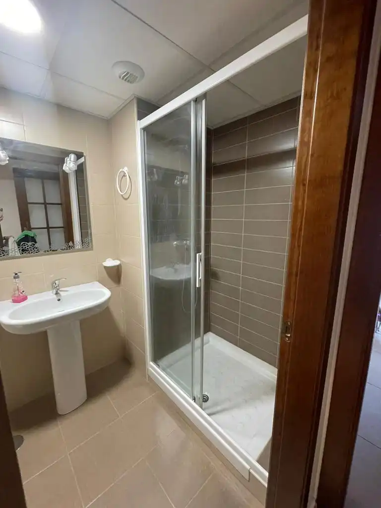 Flat for sale in Avenida de Libia, Viñuela - Rescatado