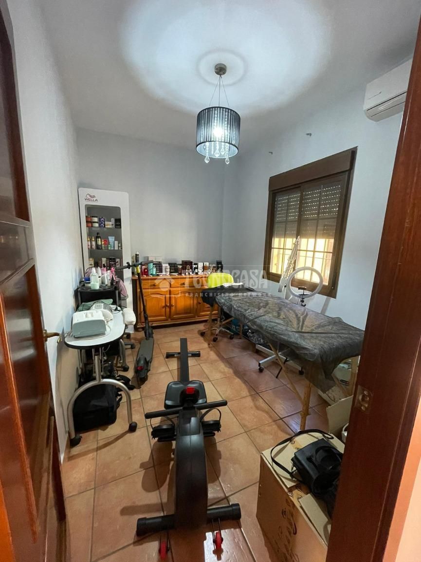 Casa adosada en venda en Mairena del Alcor amb Aire condicionat i Terrassa