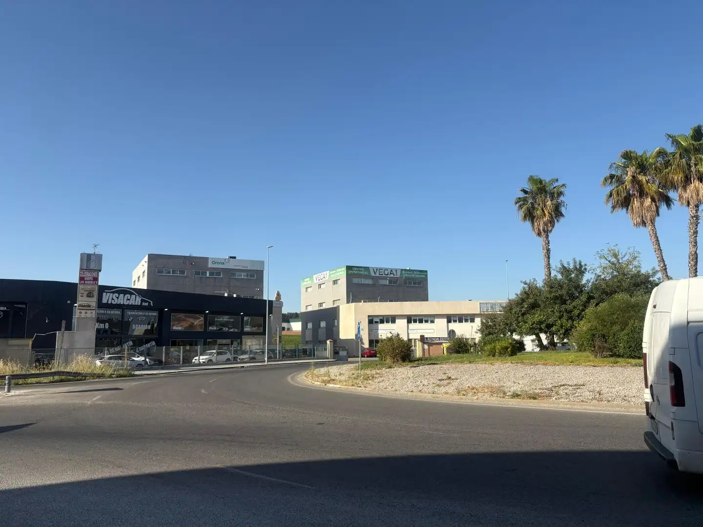 Vista exterior de Nave industrial en venta en Jerez de la Frontera