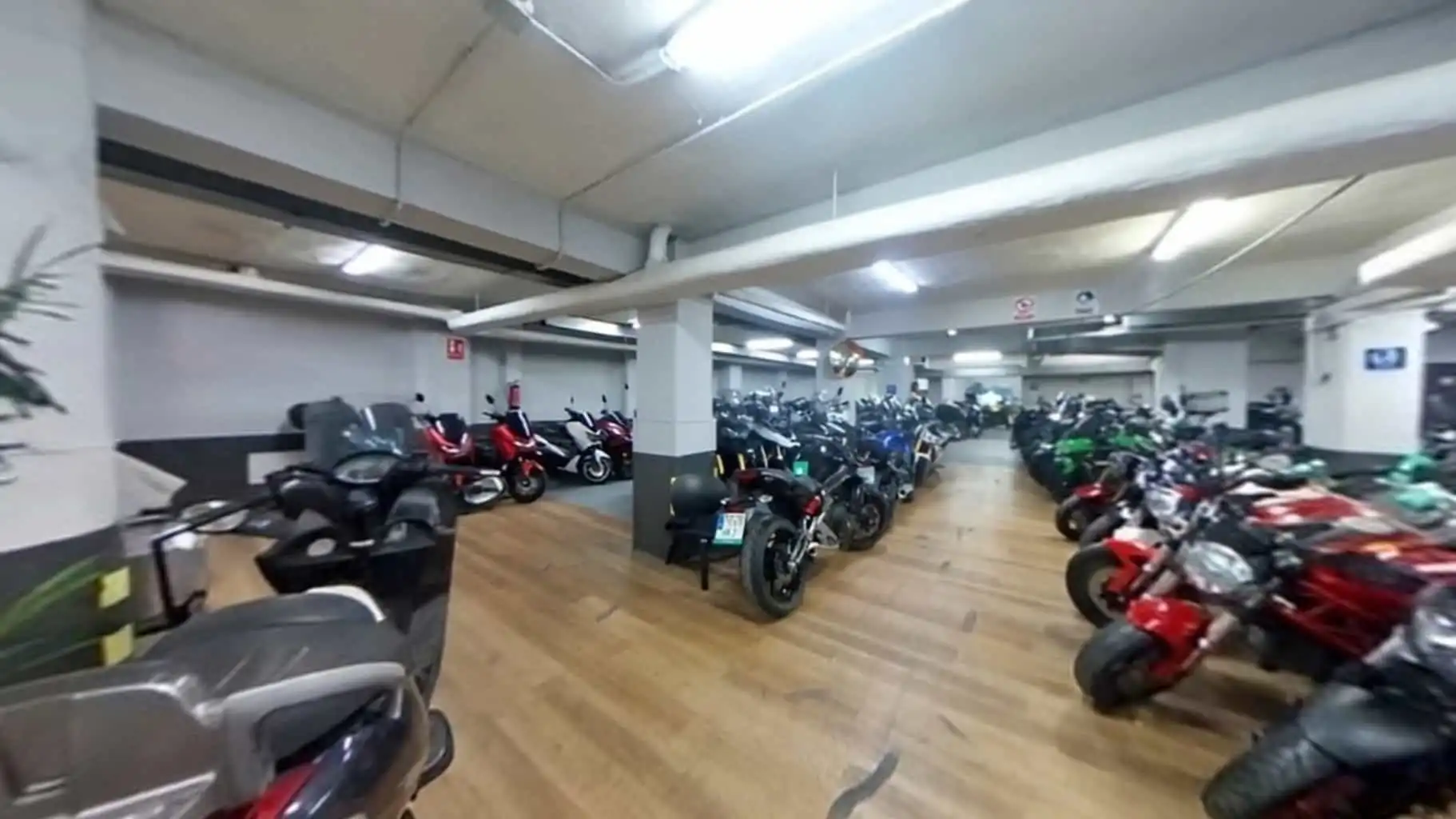 Business premises to rent in Avenida del General Perón 3, imagen 26
