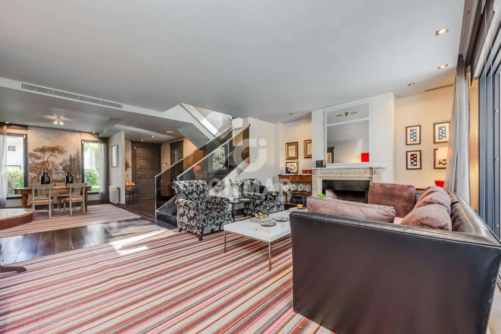 Sala de estar de Casa o chalet en venta en Bormujos con Calefacción, Jardín privado y Piscina
