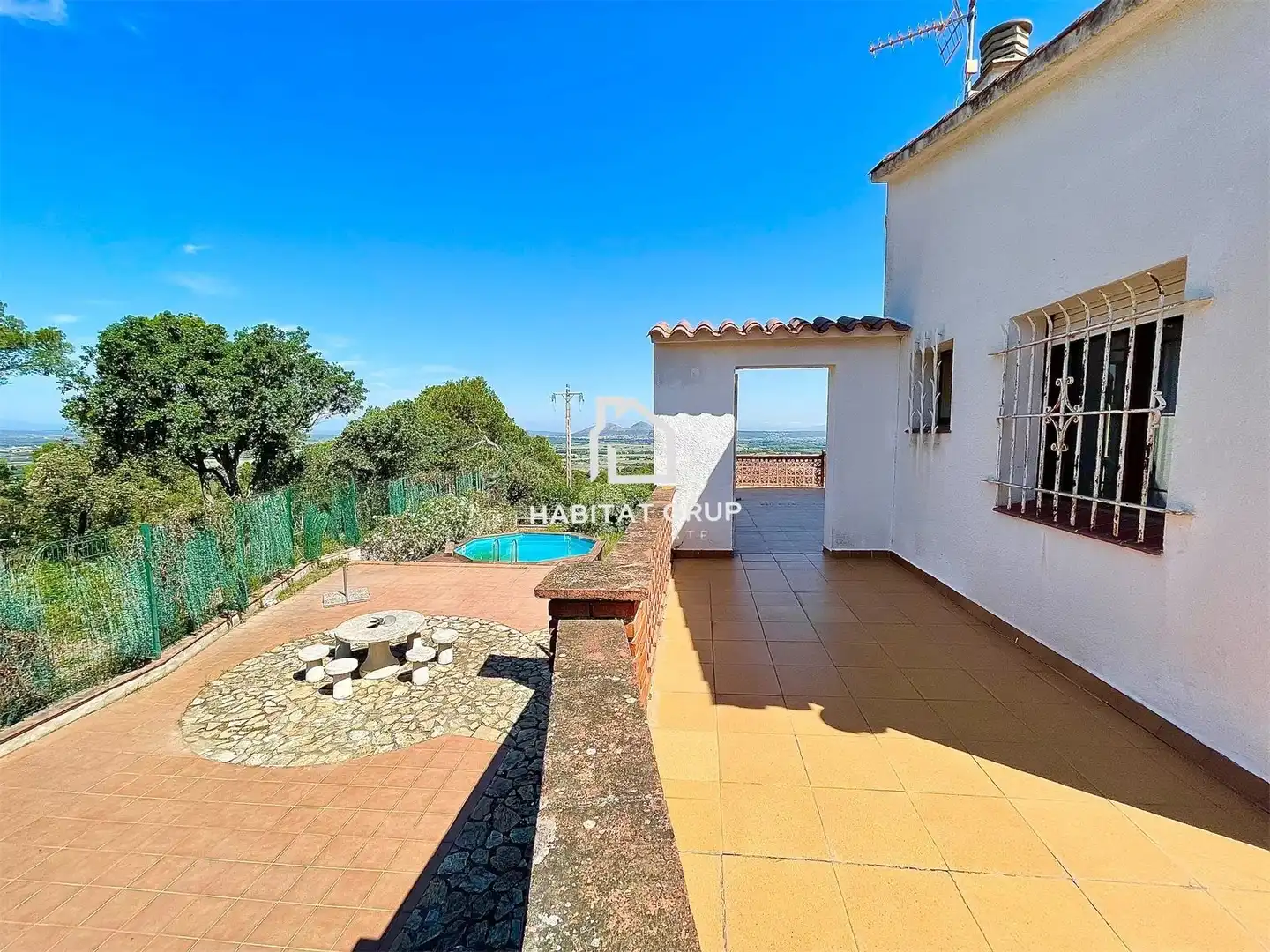 House with pool for sale in Pals