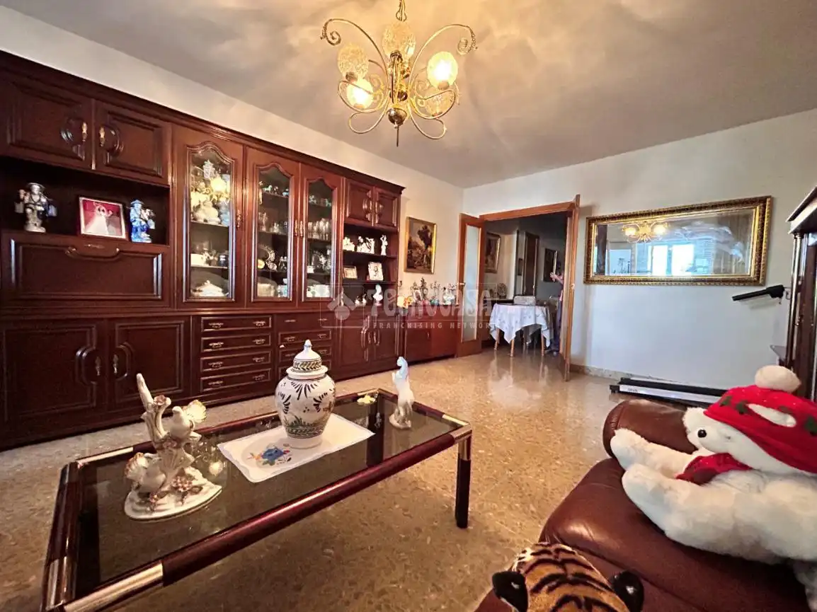 Living room of Flat for sale in Madrid  with Air Conditioner and Heating