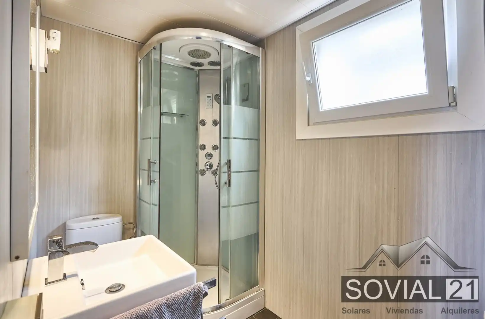 Baño de Casa o chalet en venta en Barcelona con Calefacción, Jardín privado y Terraza
