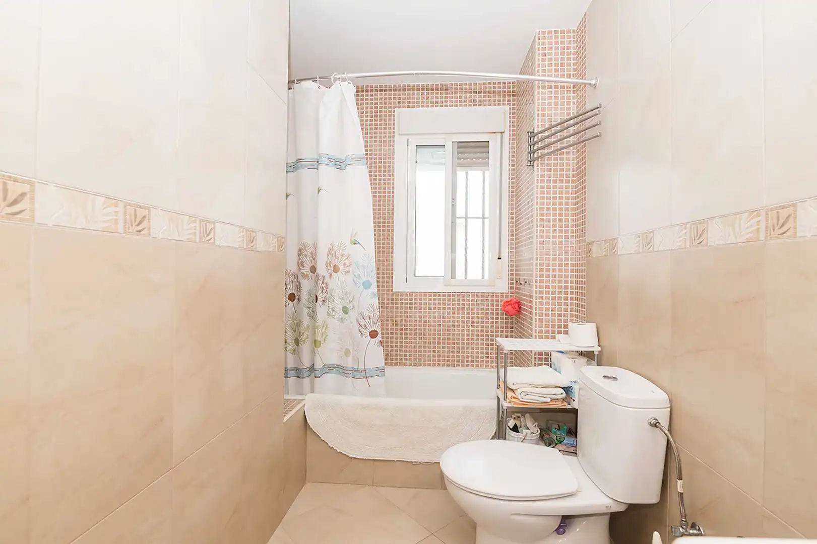 Flat with terrace for sale in Calle Zahara, imagen 12