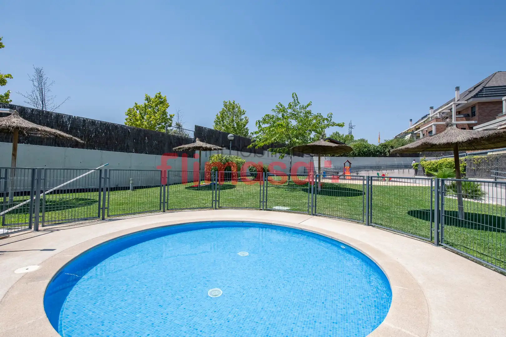 Swimming pool of Flat for sale in Boadilla del Monte  with Air Conditioner, Heating and Terrace