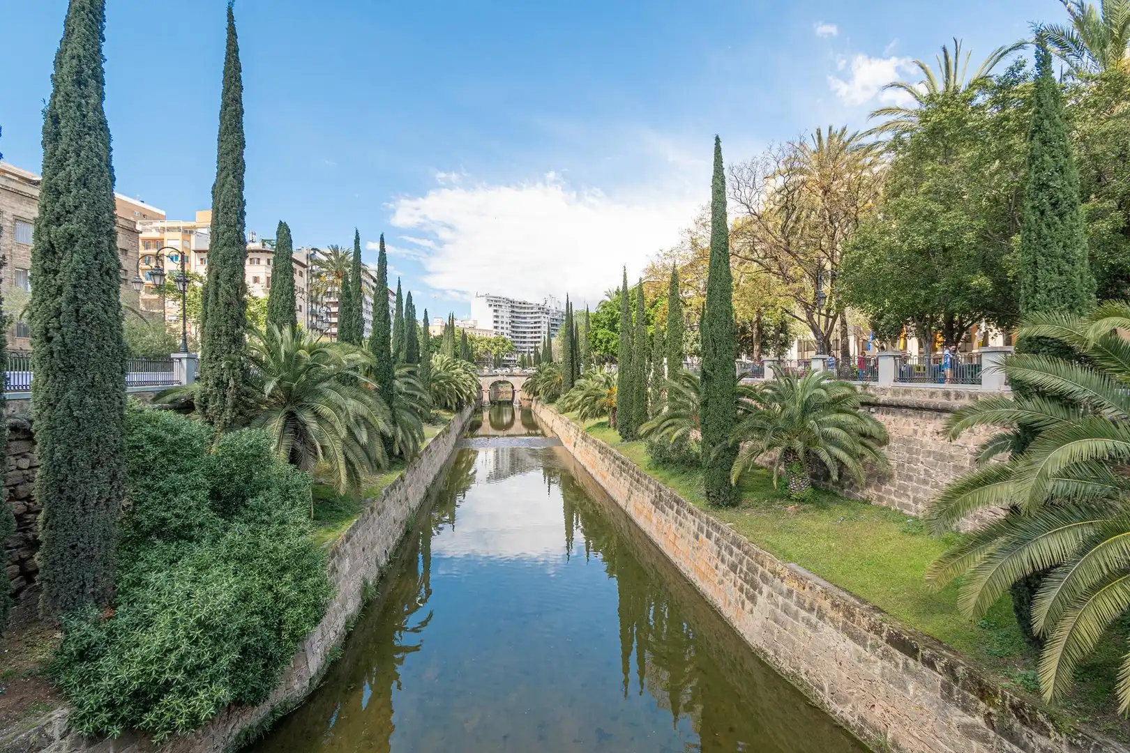 Vista exterior de Planta baixa en venda en  Palma de Mallorca amb Aire condicionat, Calefacció i Jardí privat