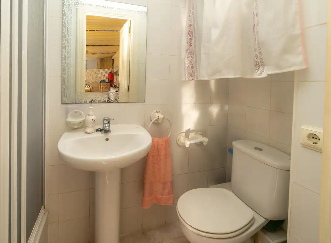 Baño de Piso en venta en Benidorm con Aire acondicionado, Calefacción y Terraza
