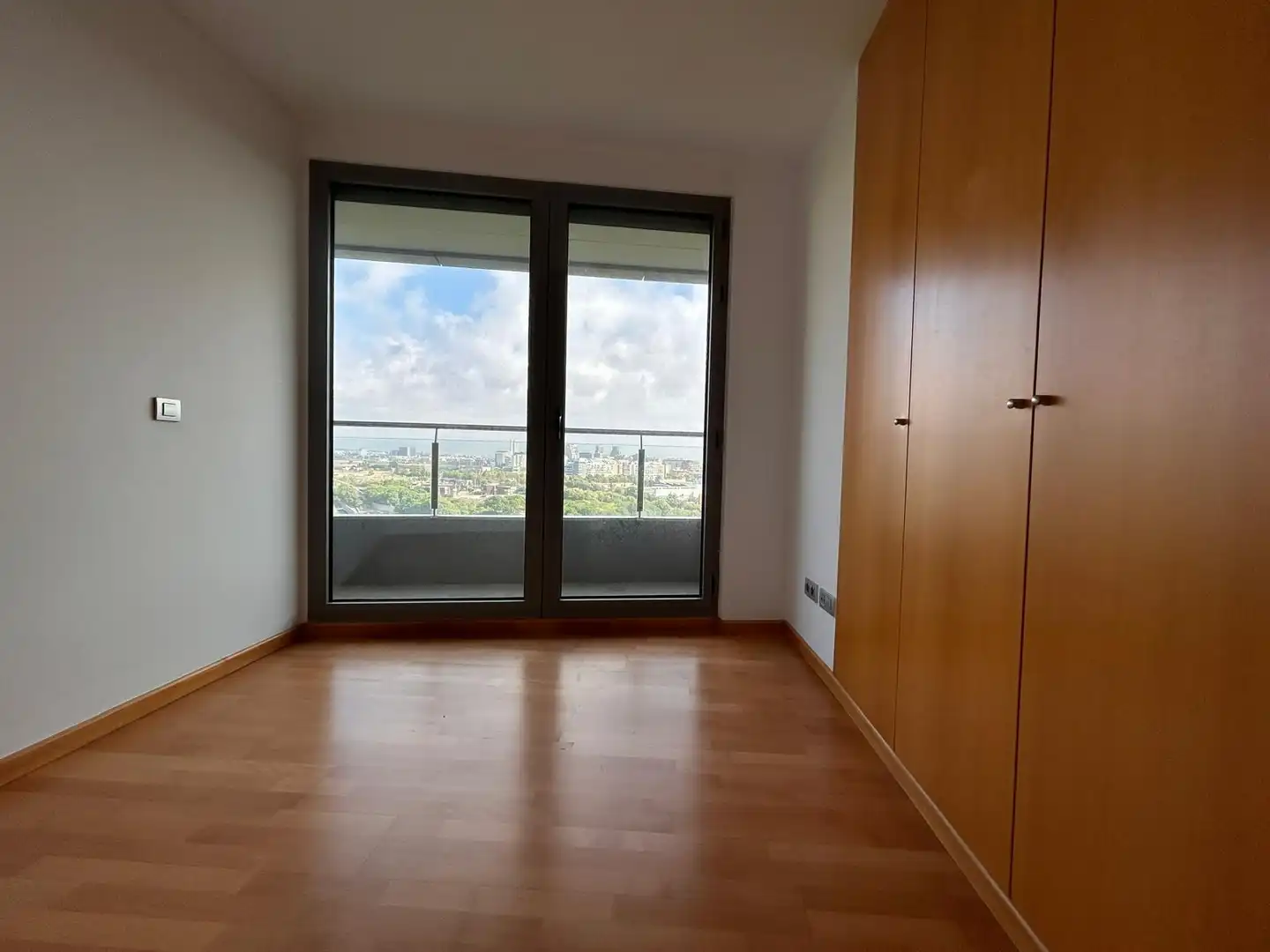 Schlafzimmer von Wohnung zum Verkauf in Mislata mit Klimaanlage, Heizung und Parkett