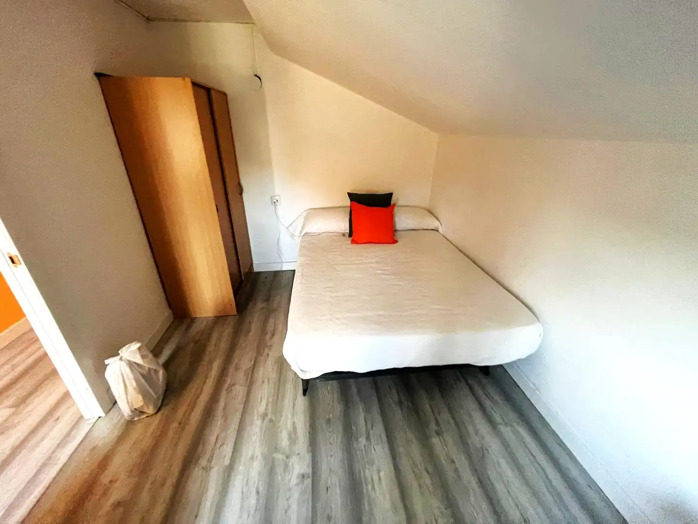 Habitación de Casa o chalet en venta en Valdoviño con Jardín privado, Terraza y Amueblado