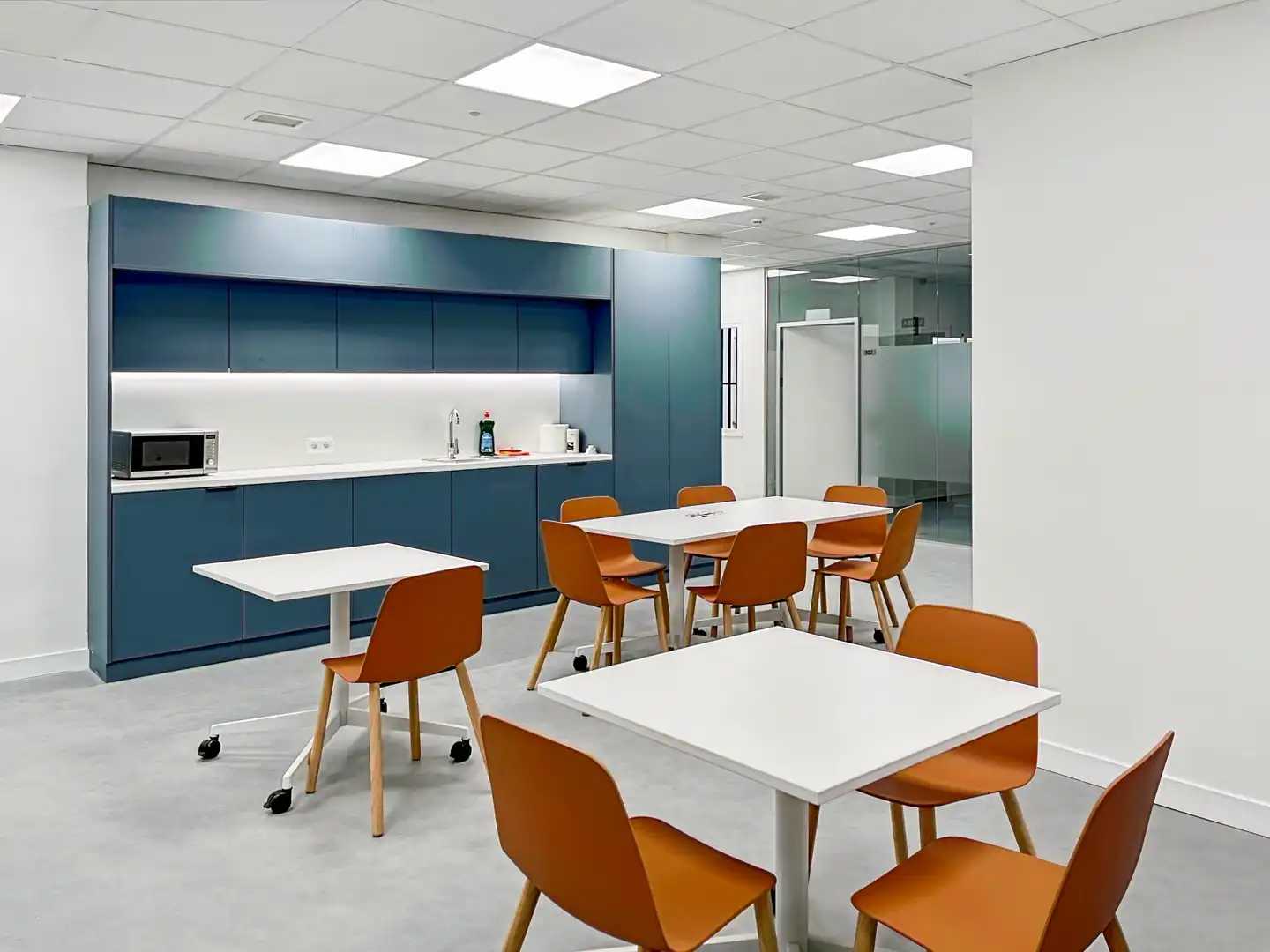 Office for rent in Valencia  with Air Conditioner, Heating and Furnished