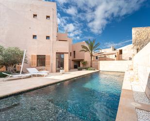 Swimming pool of House or chalet for sale in Ses Salines  with Air Conditioner, Heating and Terrace