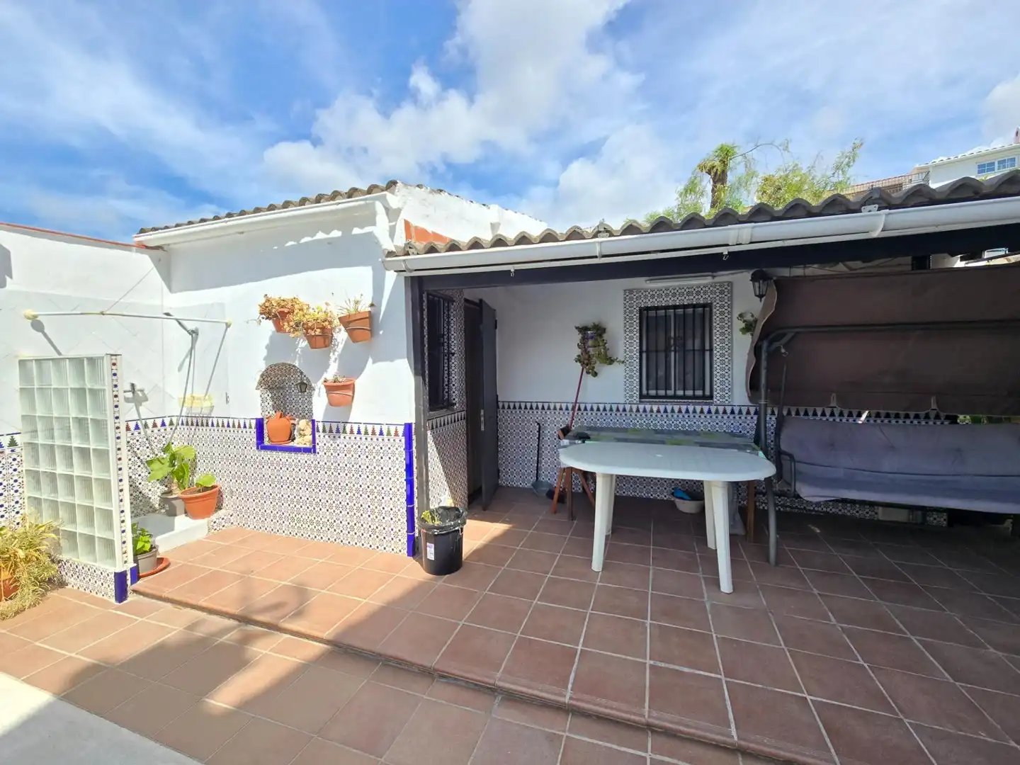 Vista exterior de Casa o xalet en venda en Cunit amb Aire condicionat, Calefacció i Jardí privat