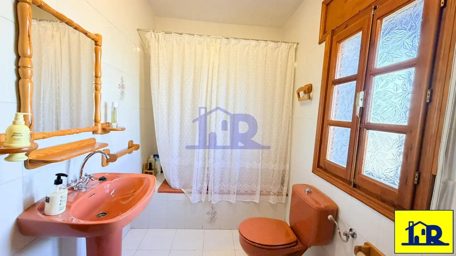 Baño de Casa o chalet en venta en Fuentes con Calefacción, Terraza y Trastero