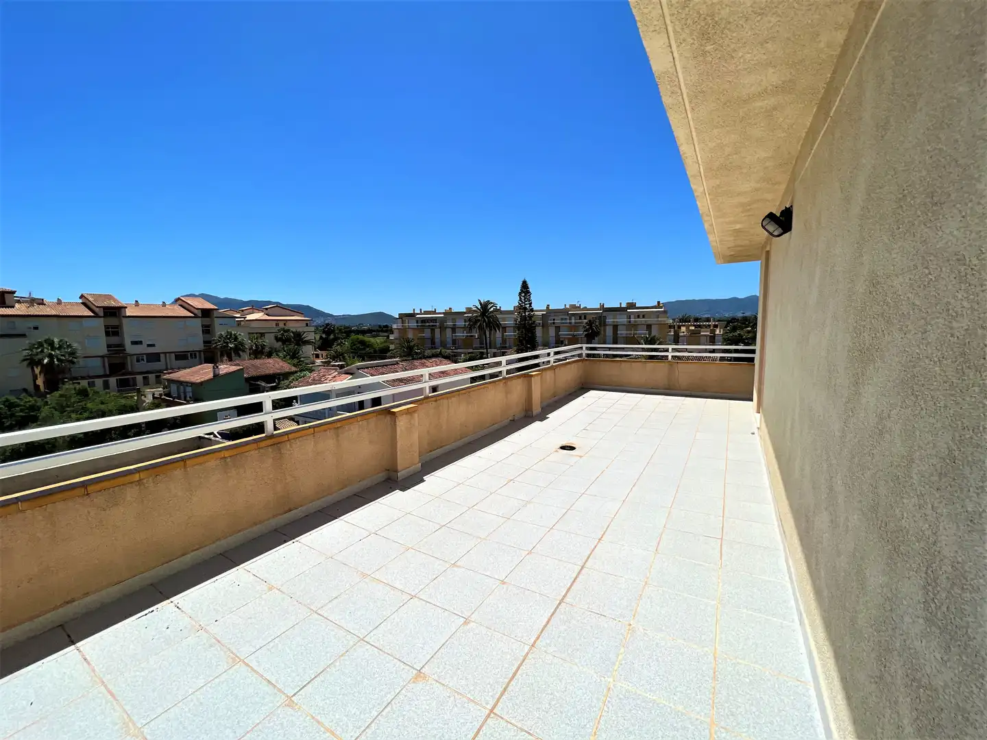 Terrassa de Àtic en venda en Dénia amb Aire condicionat, Calefacció i Jardí privat
