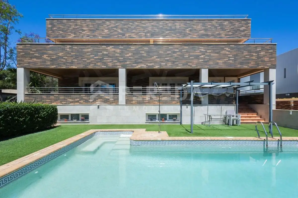 Piscina de Casa o chalet en venta en Roquetas de Mar con Aire acondicionado, Jardín privado y Piscina