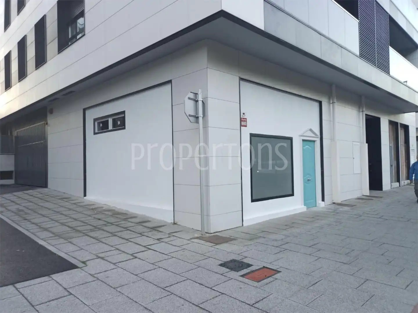 Business premises to rent in N/A