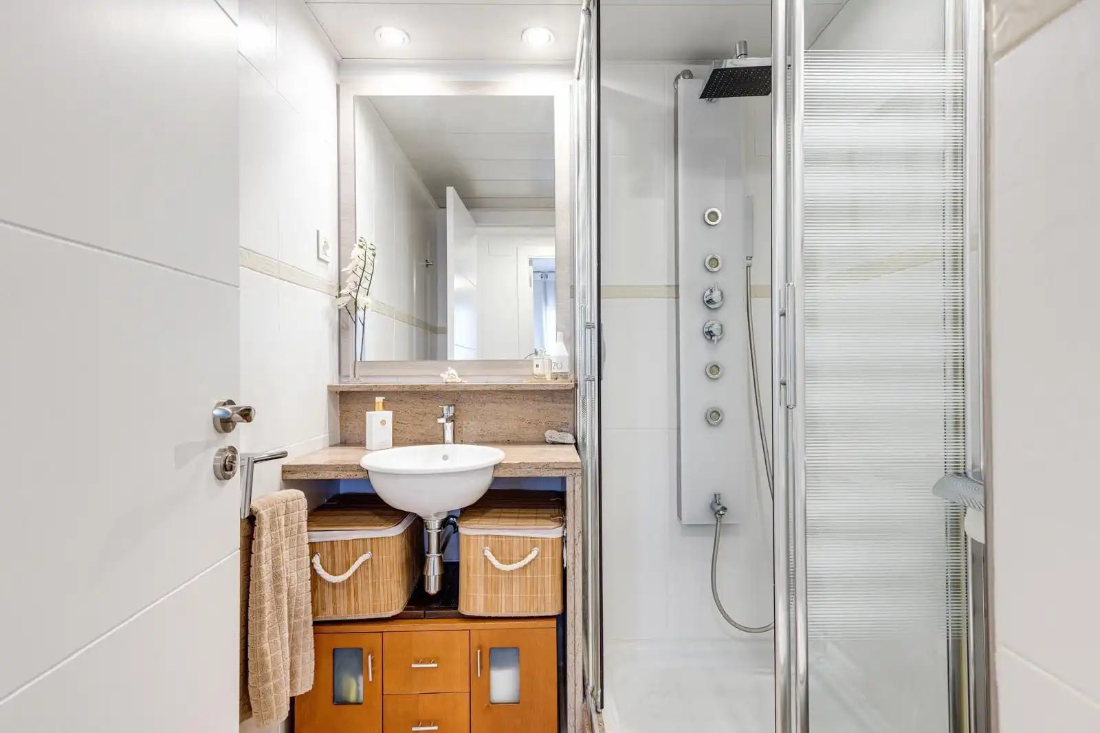 Bathroom of Flat for sale in Sant Joan Despí  with Air Conditioner, Heating and Private garden