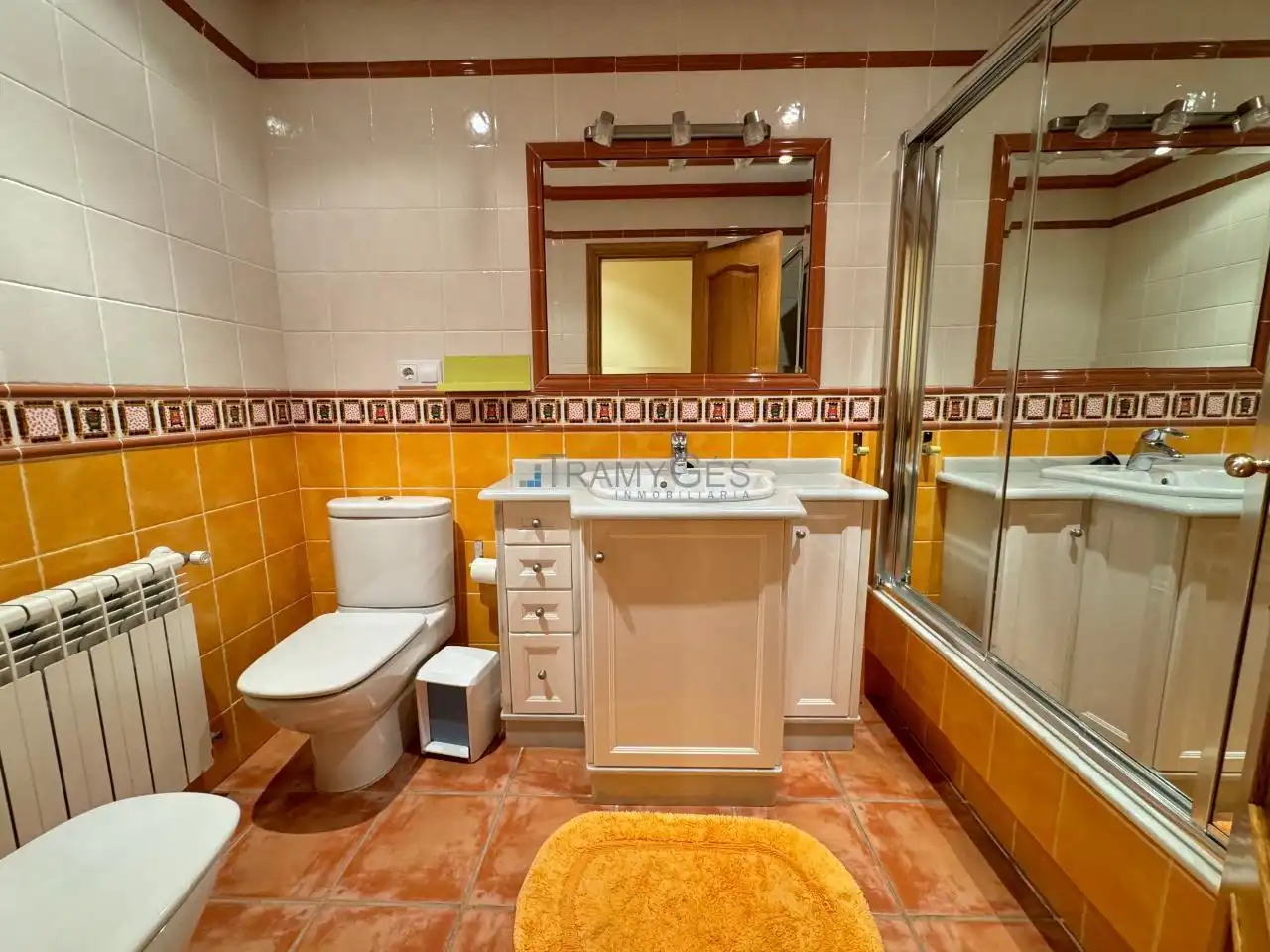 Baño de Casa o chalet en venta en Vilagarcía de Arousa con Calefacción, Jardín privado y Terraza