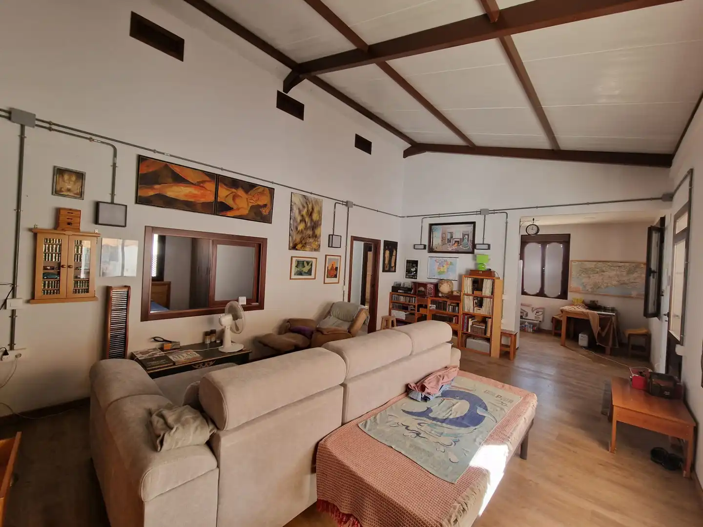 Sala de estar de Finca rústica en venta en Fernán-Núñez, Córdoba