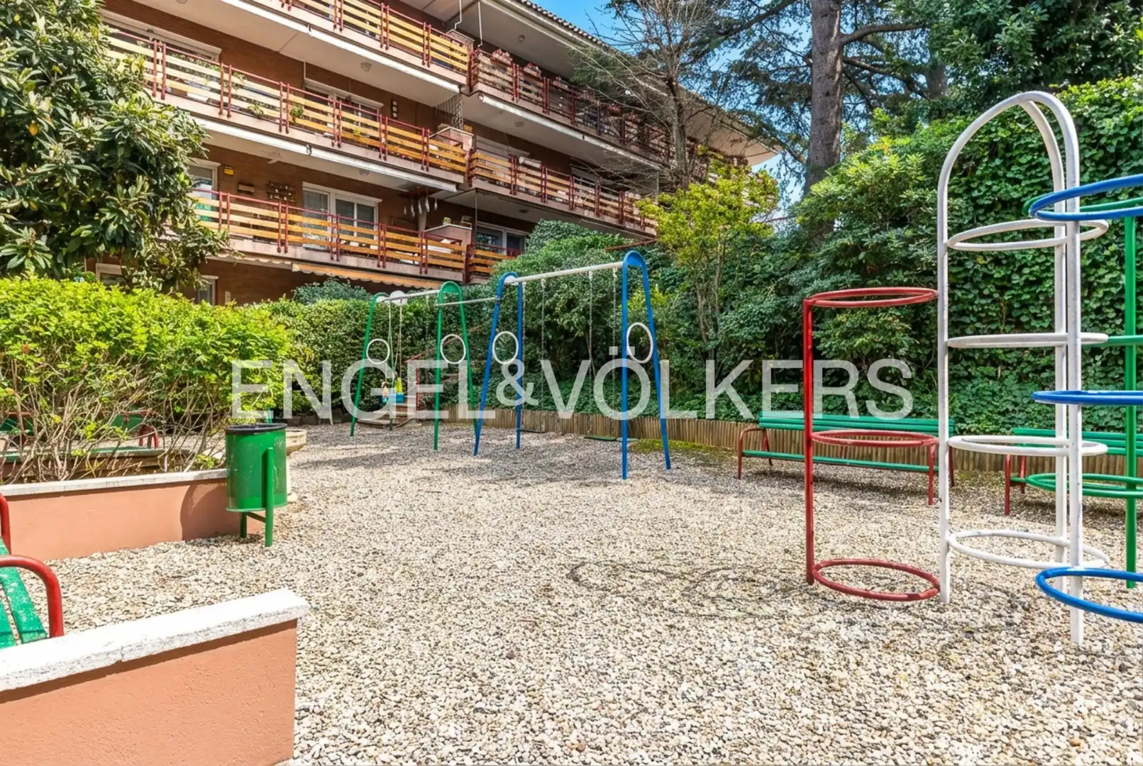 Terraza de Piso en venta en Sant Cugat del Vallès con Aire acondicionado, Calefacción y Jardín privado