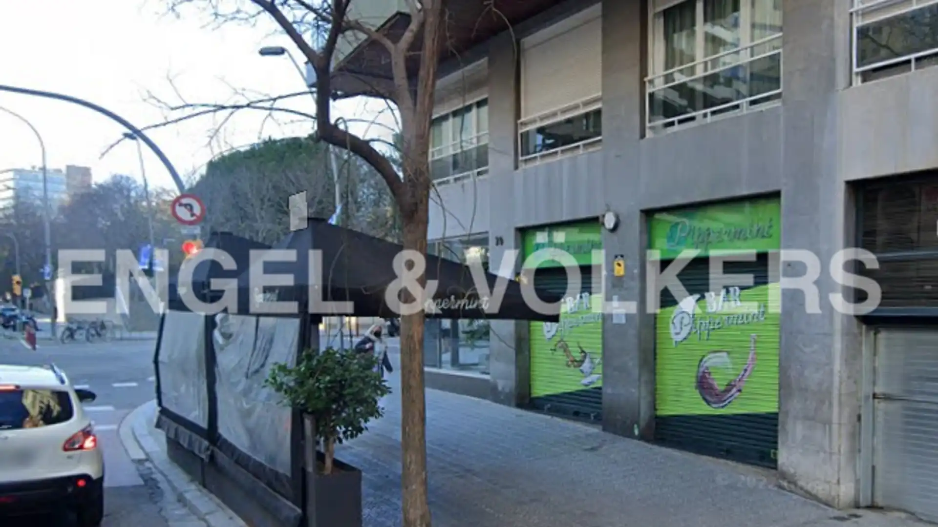 Vista exterior de Local de alquiler en  Barcelona Capital con Aire acondicionado, Terraza y Amueblado