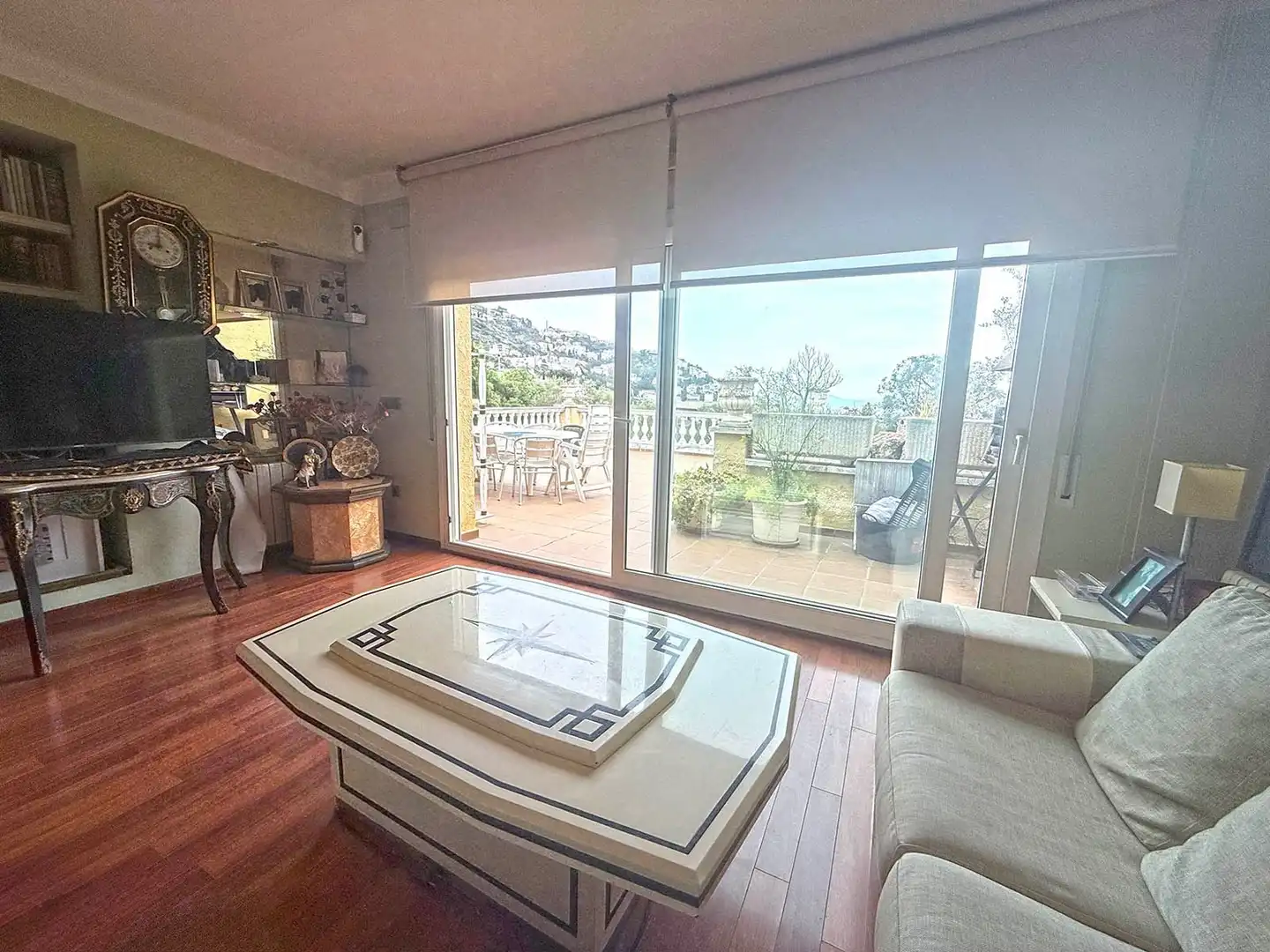 Sala d'estar de Casa o xalet en venda en Roses amb Aire condicionat, Calefacció i Jardí privat