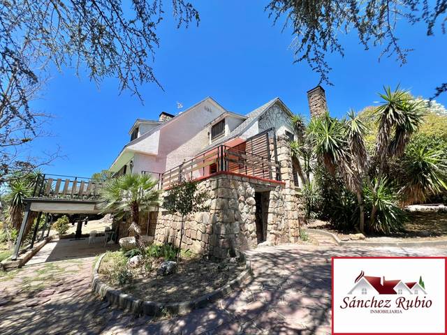 Casa-chalet en Venta en Avenida Fondo del Tomillar, 4 en El Monte